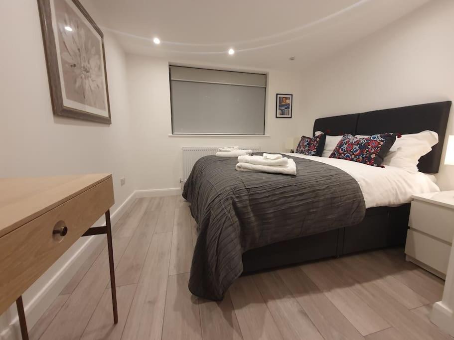 Luton Town Centre Executive Apartment Eksteriør bilde