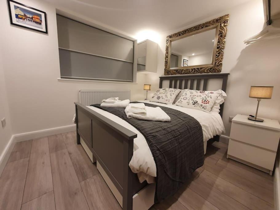 Luton Town Centre Executive Apartment Eksteriør bilde